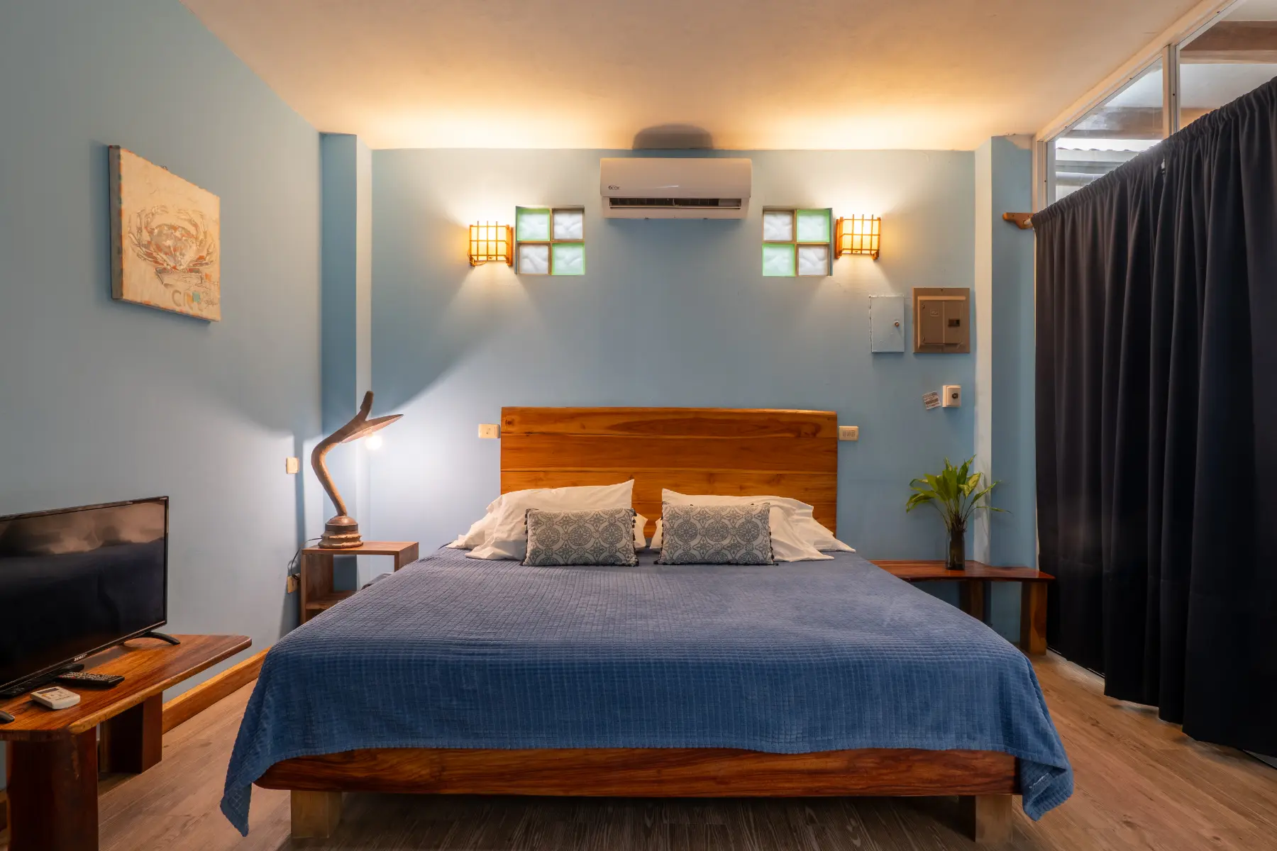 Blue apartment photo 6