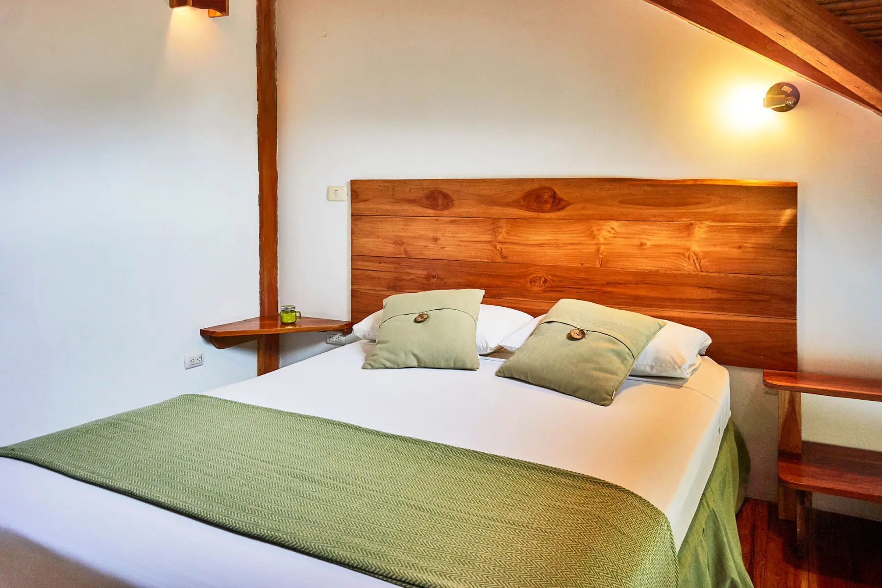 Green apartment photo 3